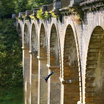 Saut à l'élastique à Epinal dans les Vosges — saut à l'élastique à Claudon