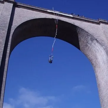 Saut à l’Élastique au Pont d'Alzon dans les Cévennes — saut à l'élastique à Alzon