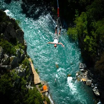 Saut à l'élastique au Pont de Ponsonnas près de Grenoble — saut à l'élastique à Ponsonnas