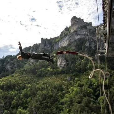 Saut à l’Élastique près d'Orange — saut à l'élastique à Banne