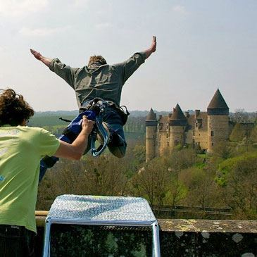 Saut à l'élastique près de Bourges — saut à l'élastique à Culan