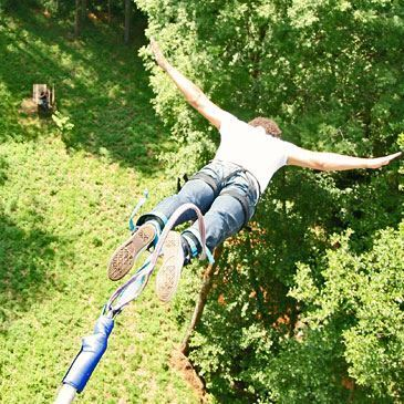 Saut à l'élastique près de Charleville-Mézières — saut à l'élastique à Exermont