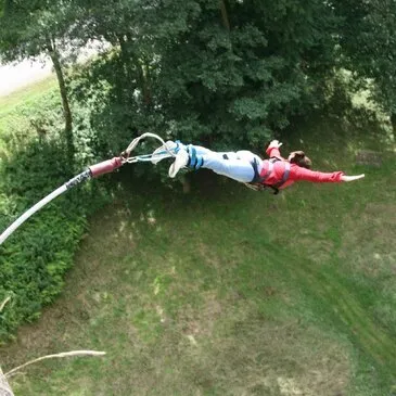 Saut à l’Élastique près de Reims — saut à l'élastique à Exermont