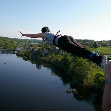 Saut à l’élastique près de Tours — saut à l'élastique à Le Blanc